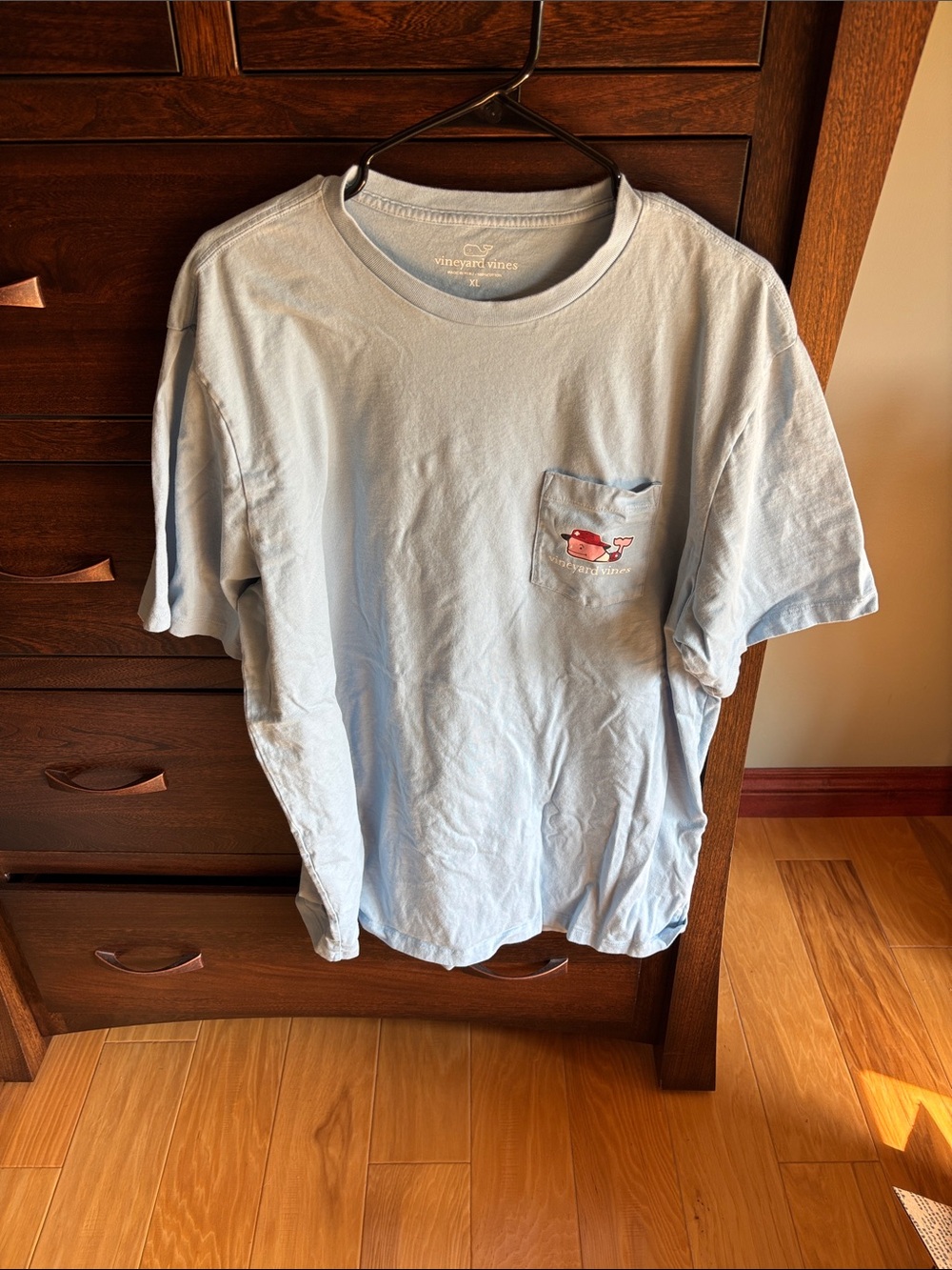Vineyard Vines T